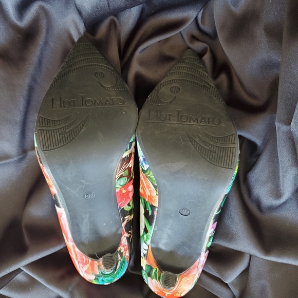 Hot Tomato Heels - Picture 7 of 8
